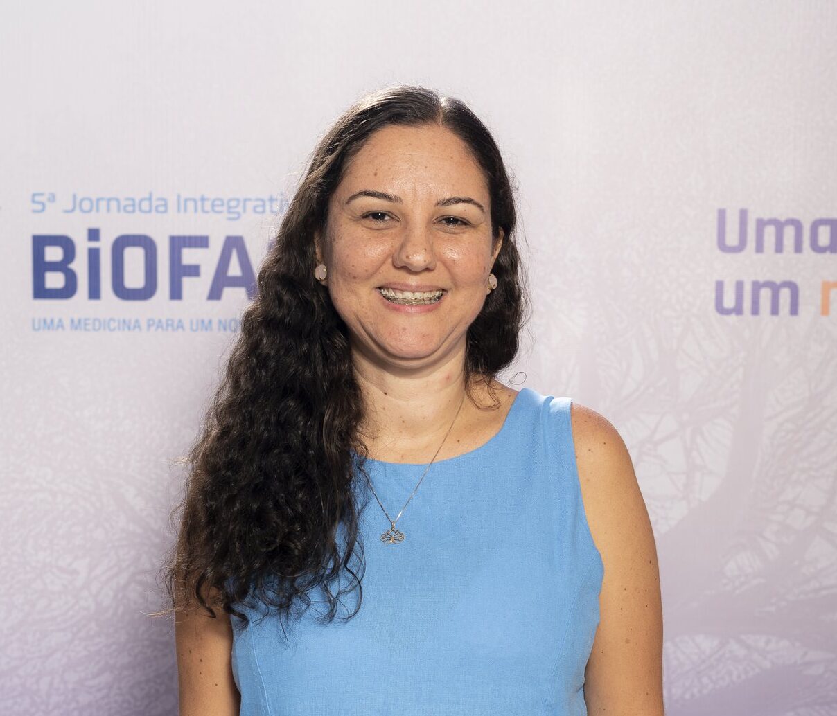  Dra. Silvia Barros