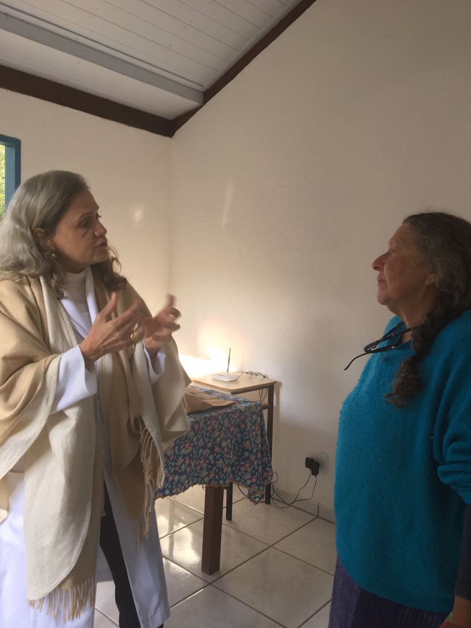 Dra. Míria de Amorim em atendimento